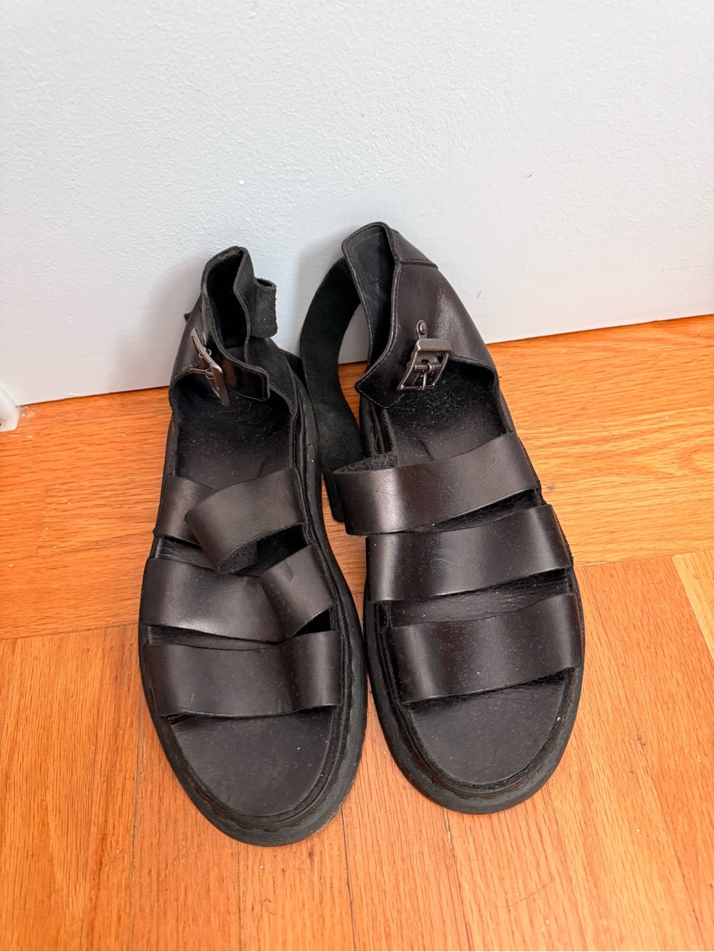 Dr. Martens Clarissa